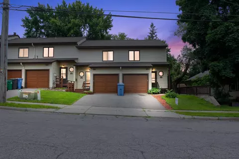 2211 2nd Ave N, Minneapolis, MN 55405