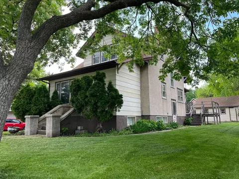 301 Walnut St E, Sacred Heart, MN 56285