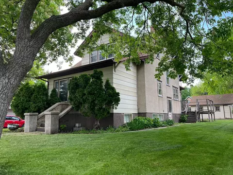 301 Walnut St E, Sacred Heart, MN 56285