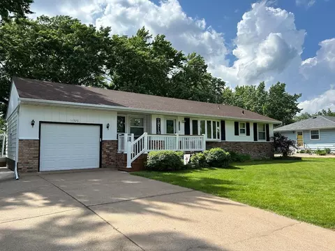 11326 Kumquat St NW, Coon Rapids, MN 55448