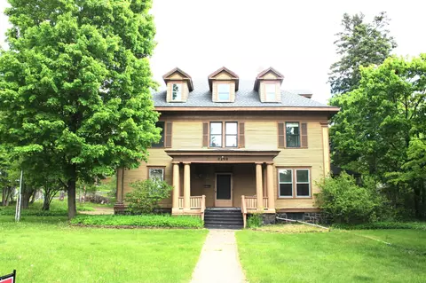 2140 Woodland Ave, Duluth, MN 55803