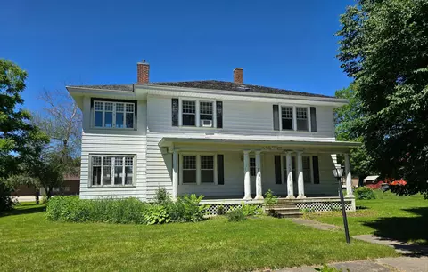205 N Elm St, Mabel, MN 55954