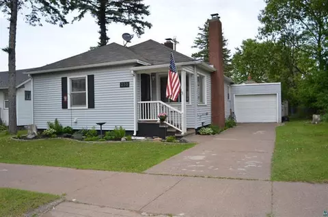 210 6th St, Cloquet, MN 55720
