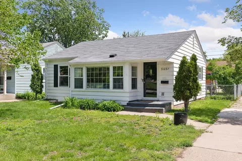 5657 Standish Ave, Minneapolis, MN 55417