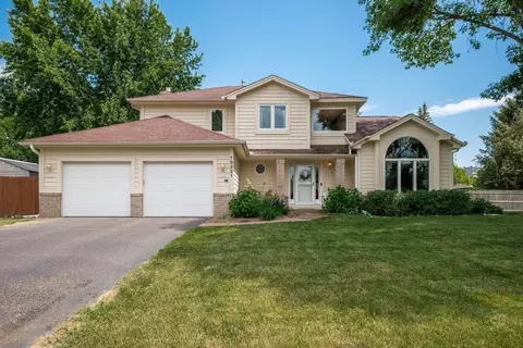 15221 Shadow Creek Rd, Maple Grove, MN 55311
