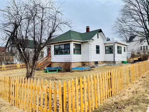 108 Corey St, Coleraine, MN 55722