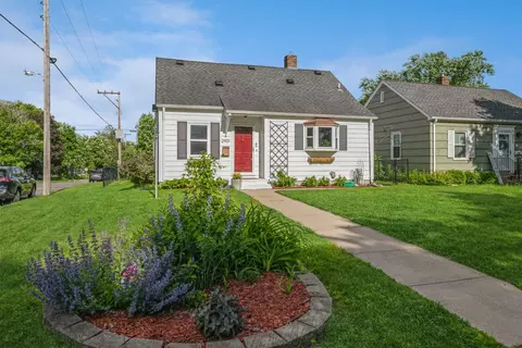 2901 Edgewood Ave S, Saint Louis Park, MN 55426