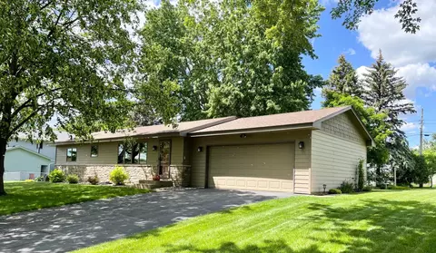 9885 Upper 161st St W, Lakeville, MN 55044