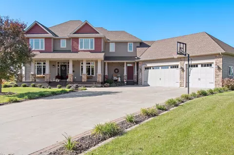 13849 Savanna Ct, Rogers, MN 55374