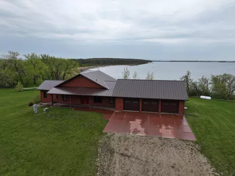 3690 93rd Ave NE, Crary, ND 58327