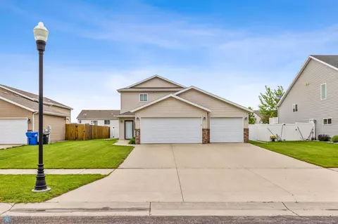 2687 56th Ave S, Fargo, ND 58104