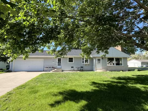 303 Main St E, Richmond, MN 56368