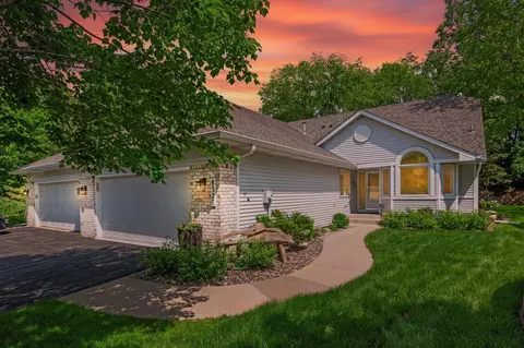 8327 Norman Creek Trl, Bloomington, MN 55437