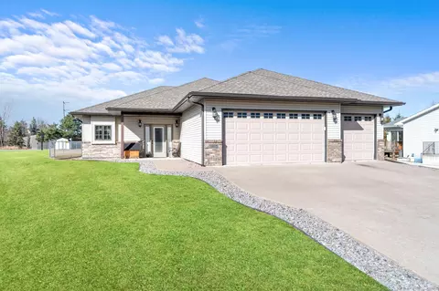 1015 9th St SW, Pine City, MN 55063