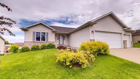 5278 55th Ave NW, Rochester, MN 55901