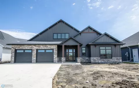 5113 Mira Way W, West Fargo, ND 58078