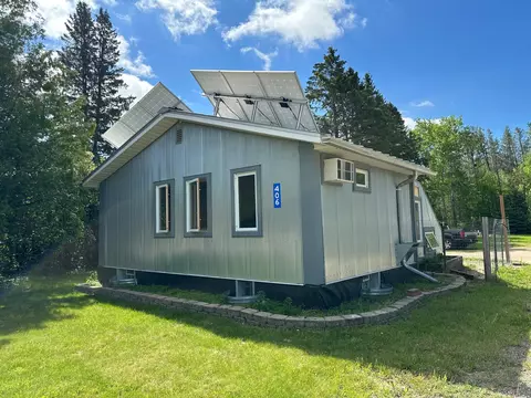 406 Golf Course Rd, Grand Rapids, MN 55744