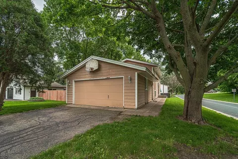 4310 Grainwood Cir NE, Prior Lake, MN 55372