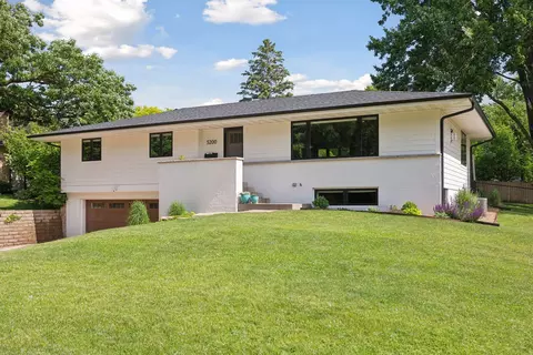 5200 Abercrombie Dr, Edina, MN 55439