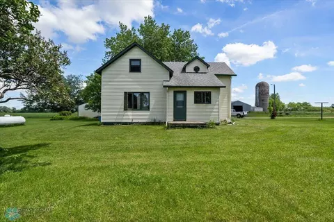 9450 County Road 1, Hankinson, ND 58041
