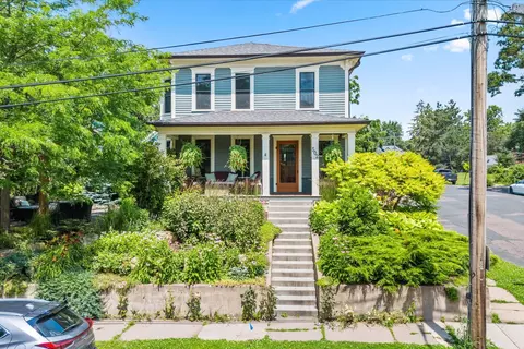 502 Laurel St W, Stillwater, MN 55082