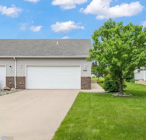 1624 4th Ave E, West Fargo, ND 58078