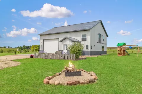 51786 220th Ave, Pine Island, MN 55963