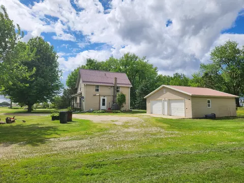 25808 650th Ave, Dexter, MN 55926
