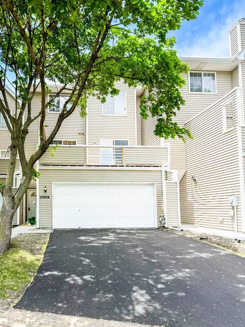 10904 Johnson St NE, Blaine, MN 55434