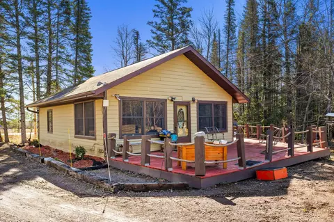 6347 Homestead Rd, Duluth, MN 55804