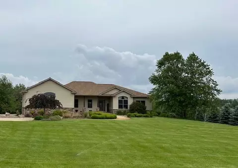 1102 36th St NW, Austin, MN 55912