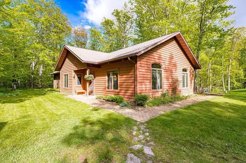 85402 Oak Lake Rd S, Kerrick, MN 55756
