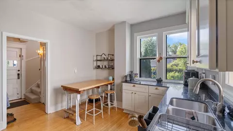 714 Geranium Ave E, Saint Paul, MN 55106 photo 3