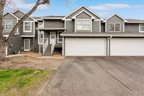 8039 Belair Ln, Eden Prairie, MN 55347