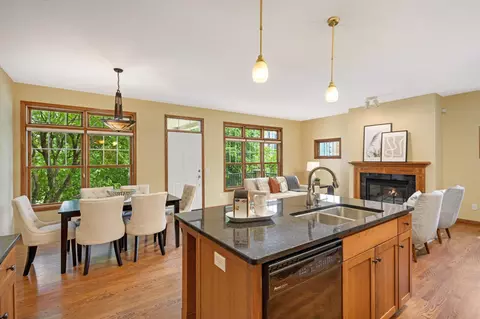 848 Deer Park, Saint Paul, MN 55116