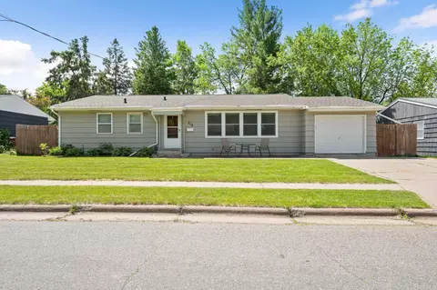 718 Allen Dr, Grand Rapids, MN 55744