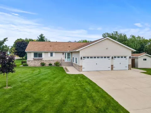 1800 Keller Pl NE, Owatonna, MN 55060
