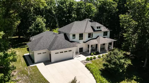 2482 Glenwood Ln SW, Rochester, MN 55902