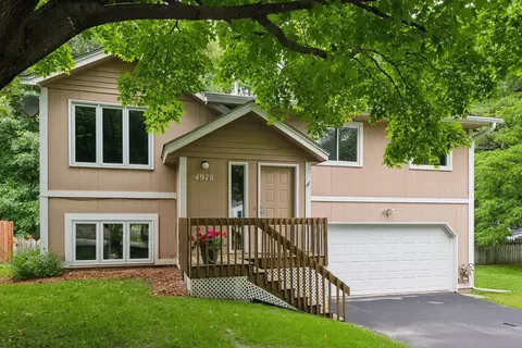 4978 Three Points Blvd, Mound, MN 55364