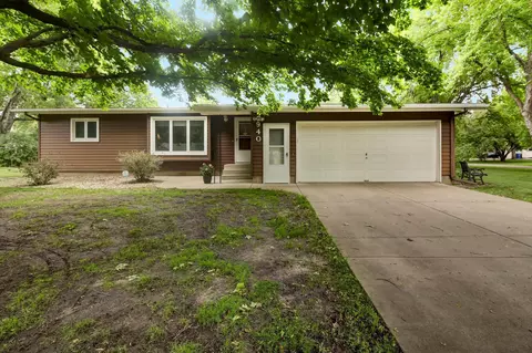 940 Spruce Dr, Saint Cloud, MN 56303