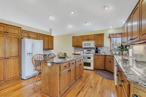 180 Mallard Ln, Loretto, MN 55357 photo 3