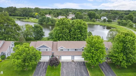 10033 Pleasure Creek Pkwy W, Blaine, MN 55434