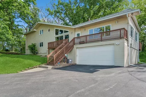 18400 Kenwood Trl, Lakeville, MN 55044