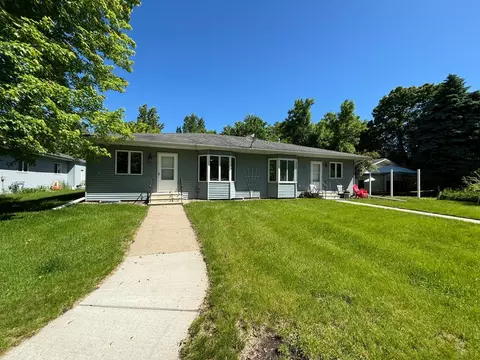 509 2nd Ave SE, Pelican Rapids, MN 56572