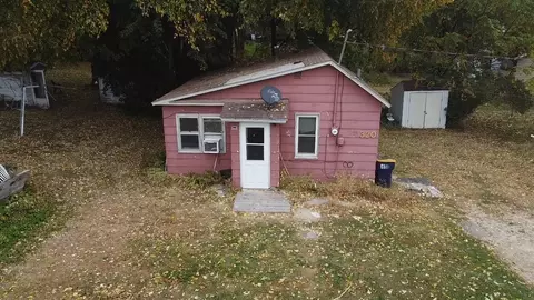 320 W Kinne St, Ellsworth, WI 54011