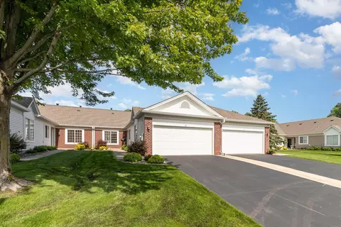 613 Lake View Dr, Woodbury, MN 55129