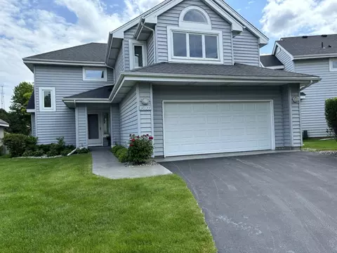 15805 16th Pl N, Plymouth, MN 55447