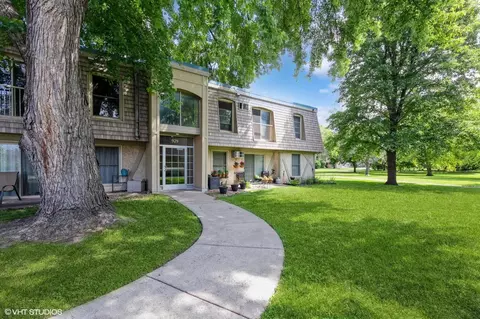 929 11th Ave S #2, Hopkins, MN 55343