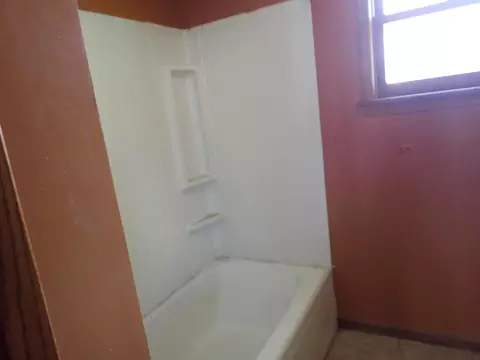 111 Park St, Jackson, MN 56143 photo 10