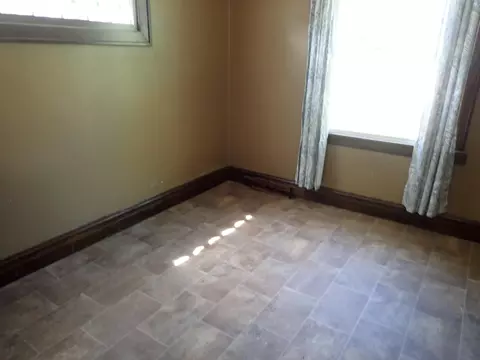 111 Park St, Jackson, MN 56143 photo 6